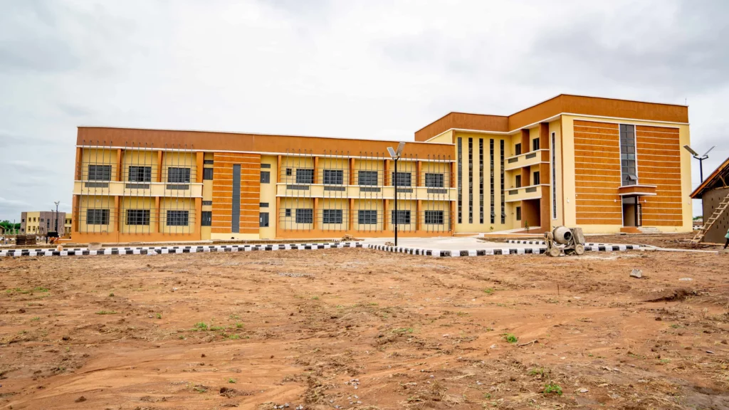 Ladoke Akintola University of Technology Iseyin Campus (Lautech)