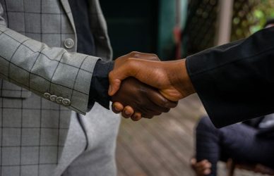 5 Essential Tips for negotiating your interview salary.